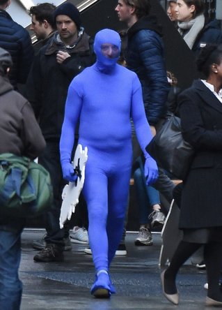 Первое фото: синие люди на съемках «Детектива Пикачу»
