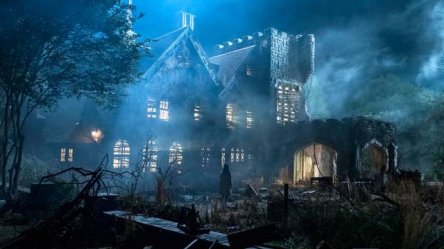 Сериал «Призраки дома на холме» продлен на 2 сезон