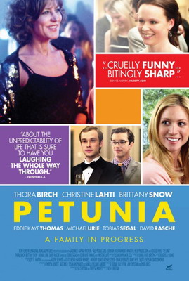  / Petunia (2012)